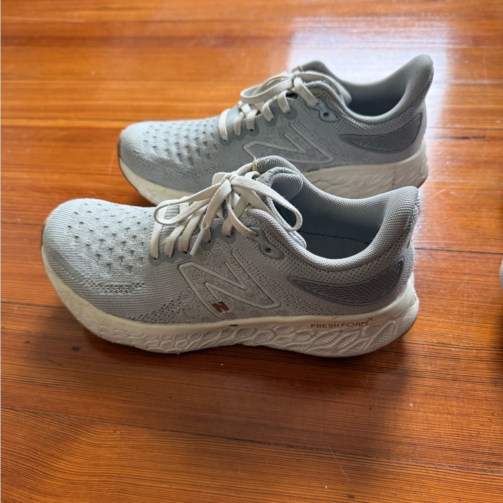 New Balance 1080 Light Gray sneakers